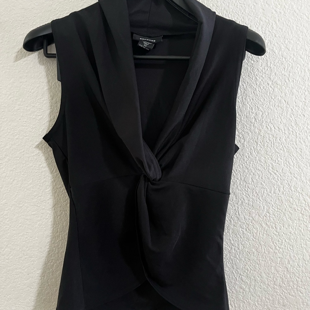 Express Black Sleeveless Twist-Detail V-Neck Top